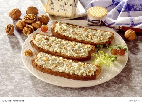 blue cheese toast