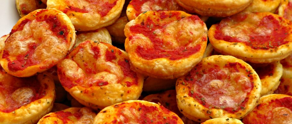 Pizzette di pasta sfoglia