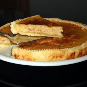 Crostata con salumi e ricotta