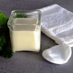 Infuso detergente delicato per il viso